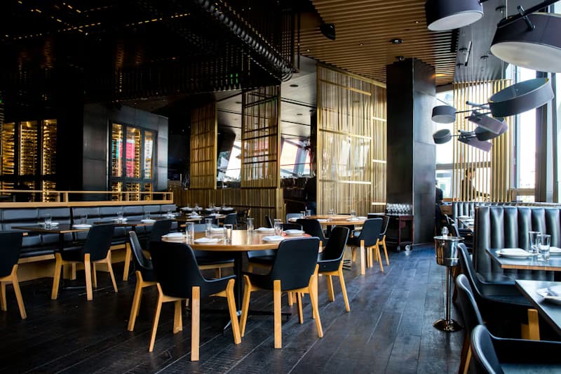 Restaurants & bars
